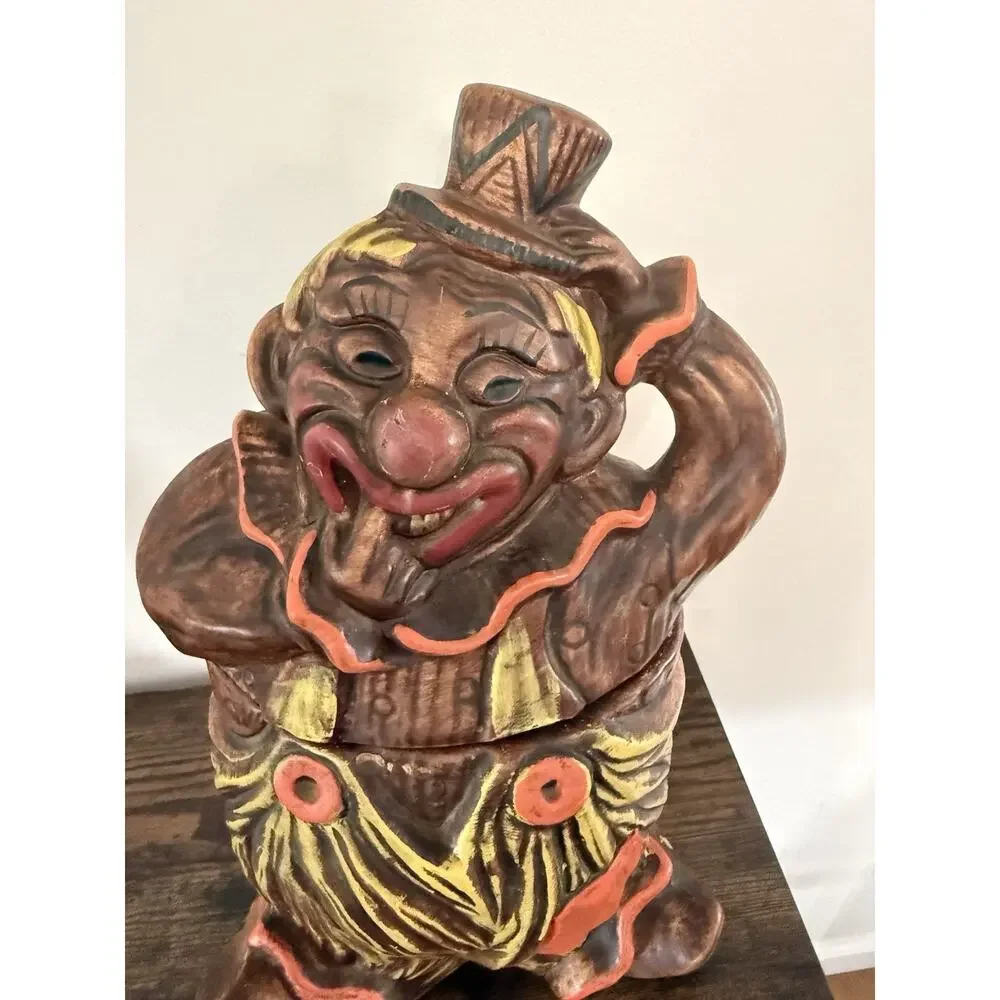 Vintage Happy Hobo #213 California Originals clown Scary ceramic cookie jar
